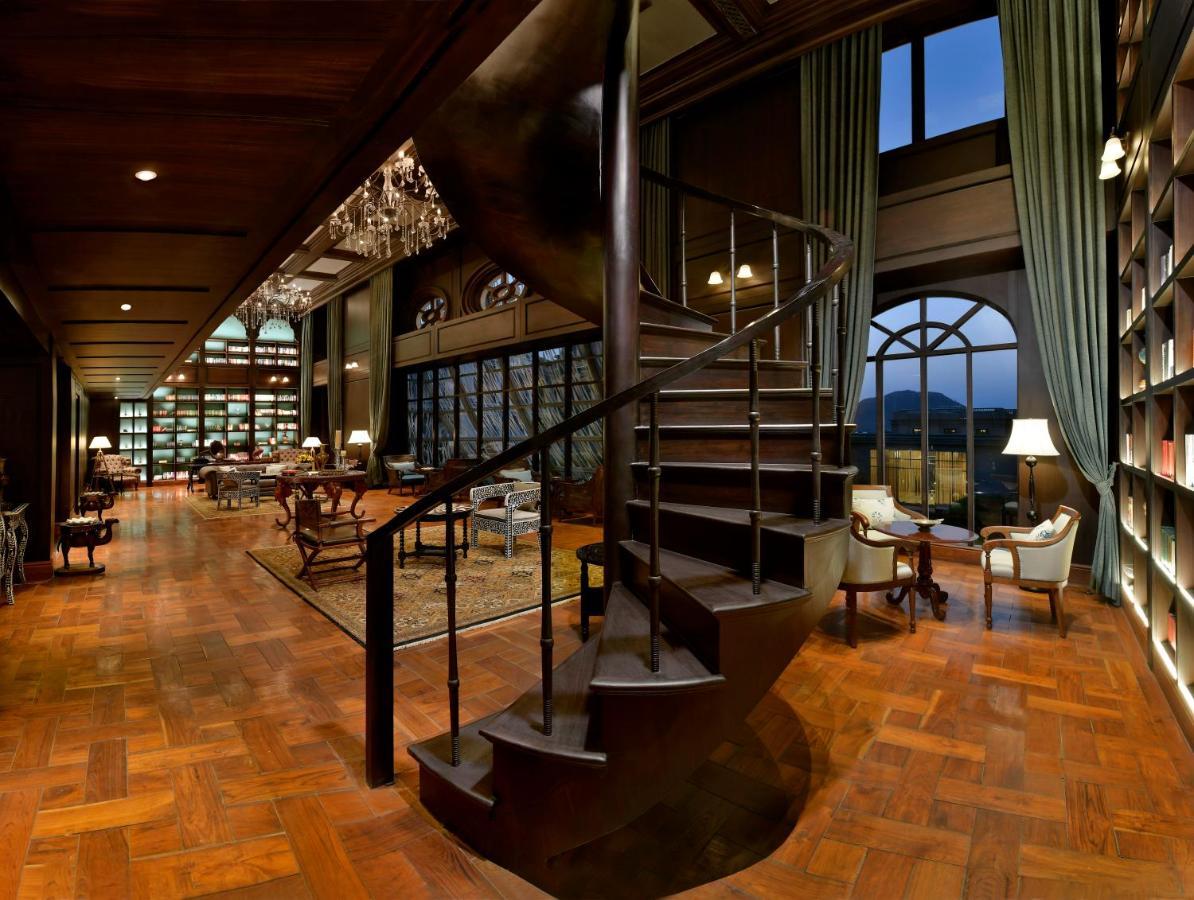 Raffles Resort 5*