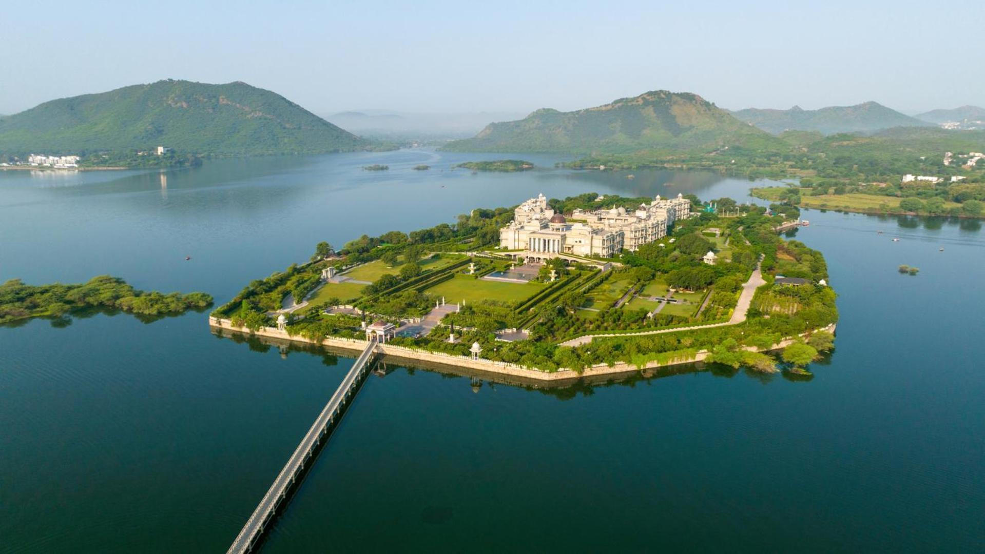 Resort Raffles Udaipur